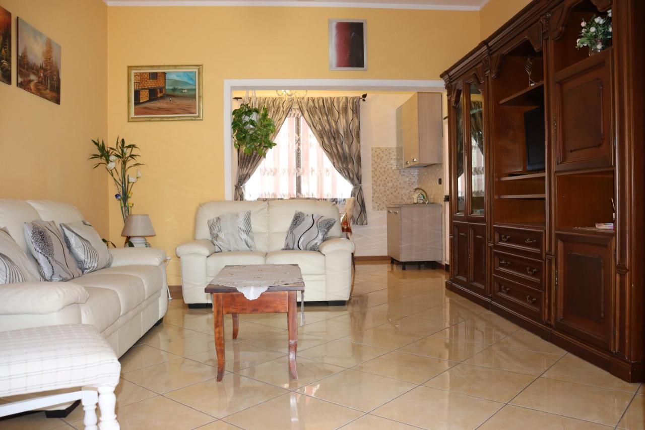 Casa Andreea Vicino Al Centro Di Olbia Iun R5904 Lägenhet Exteriör bild