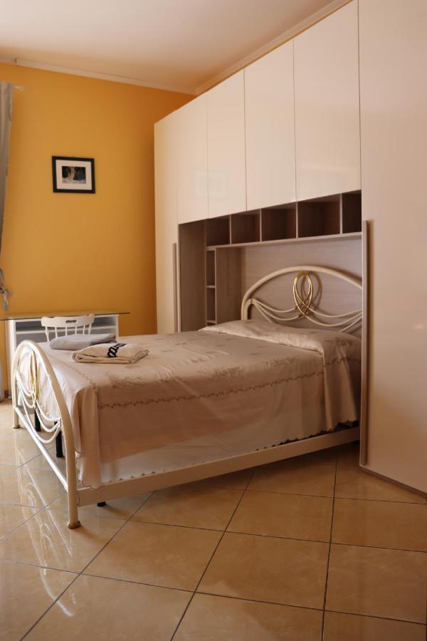 Casa Andreea Vicino Al Centro Di Olbia Iun R5904 Lägenhet Exteriör bild