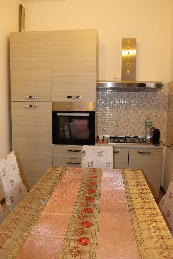 Casa Andreea Vicino Al Centro Di Olbia Iun R5904 Lägenhet Exteriör bild